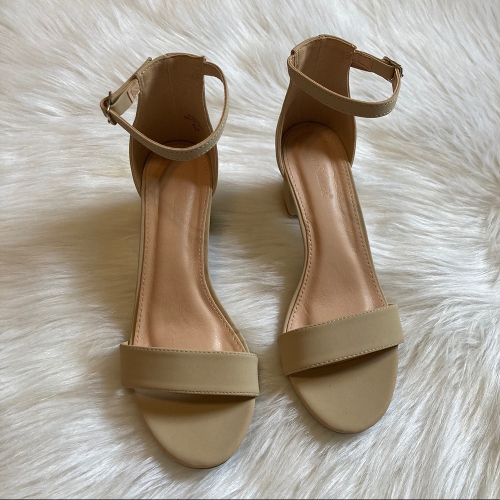 Sale $5 For $25 Luv Mark Chunky Strappy Heels - Picture 3 of 8